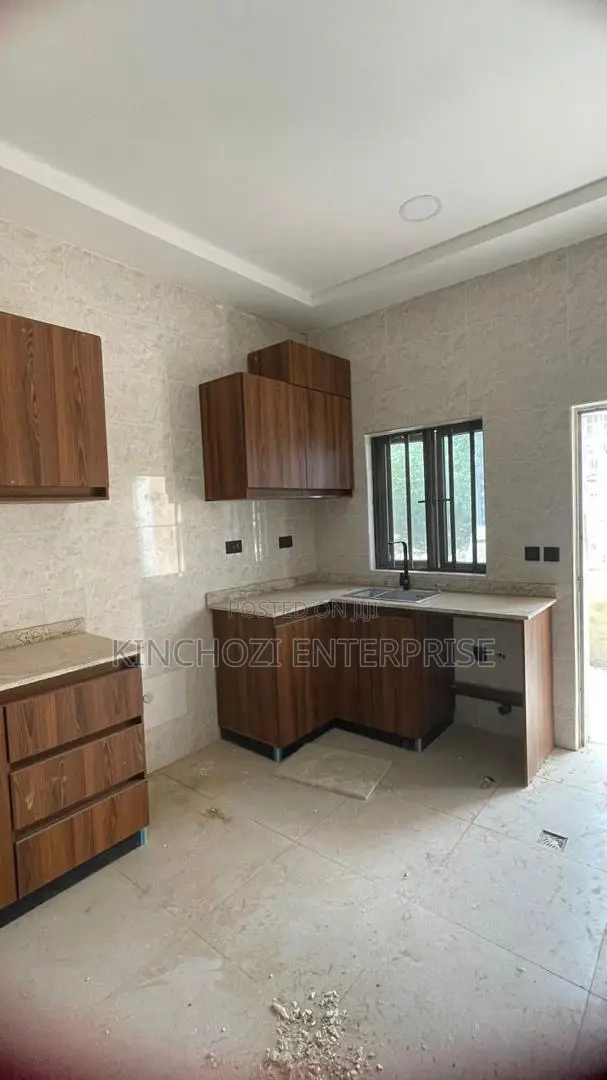3bdrm Duplex in Apo, Zone B for rent