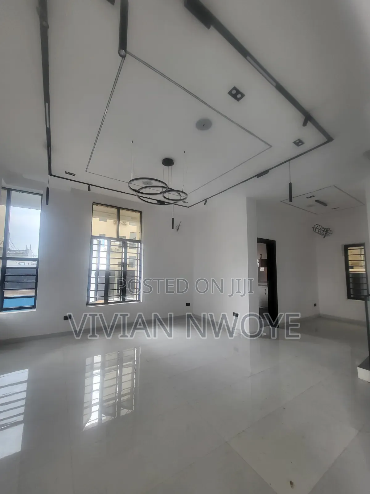 5bdrm Duplex in Olokonla for sale
