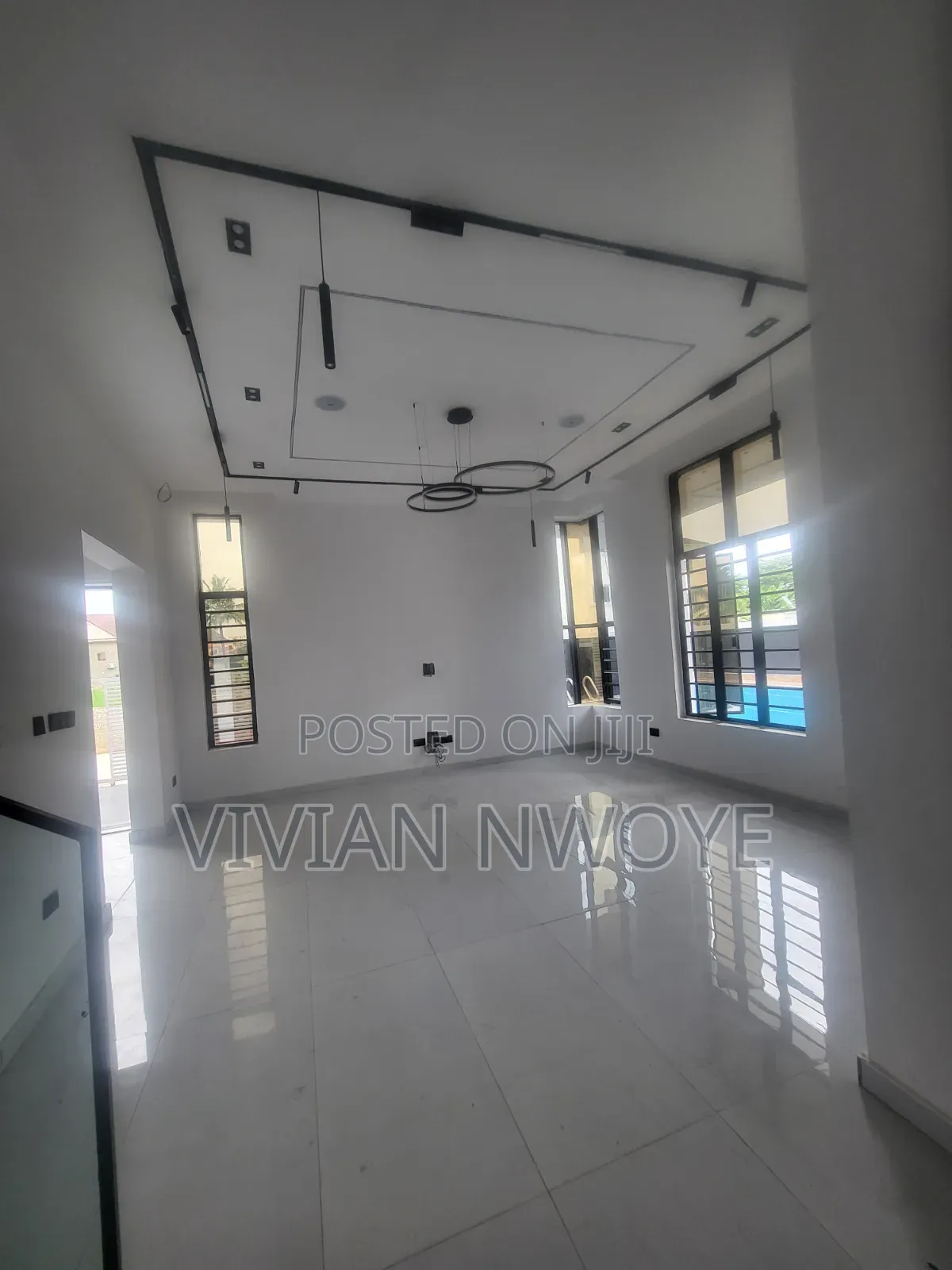 5bdrm Duplex in Olokonla for sale