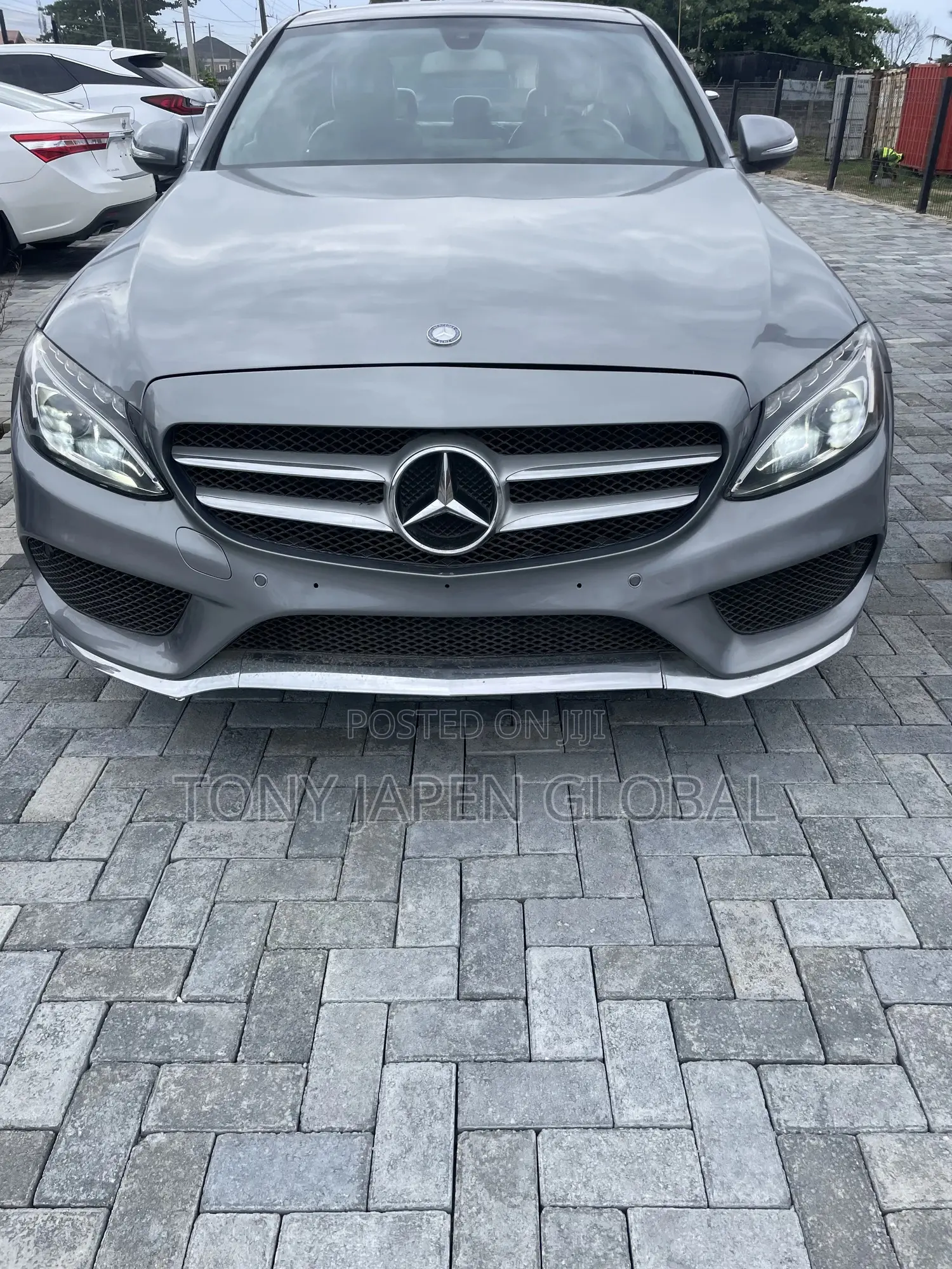 Mercedes-Benz C300 2015