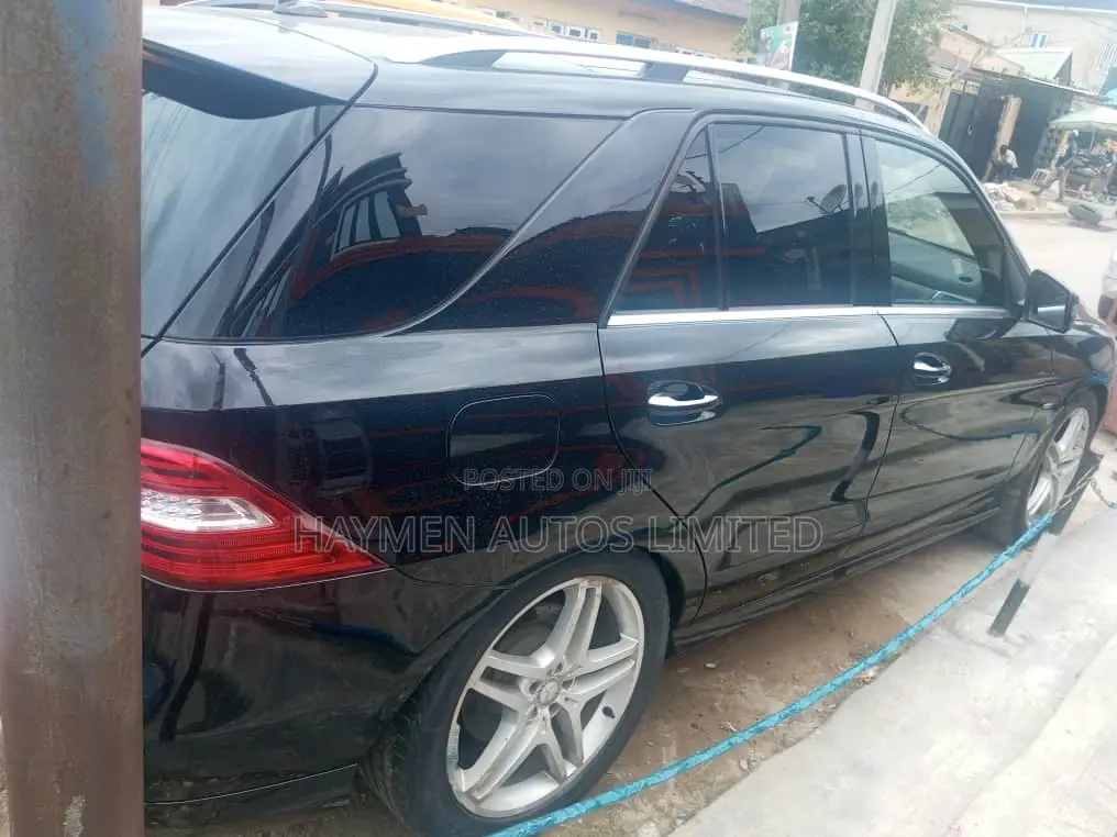 Mercedes-Benz M Class ML 550 4Matic 2012 Black