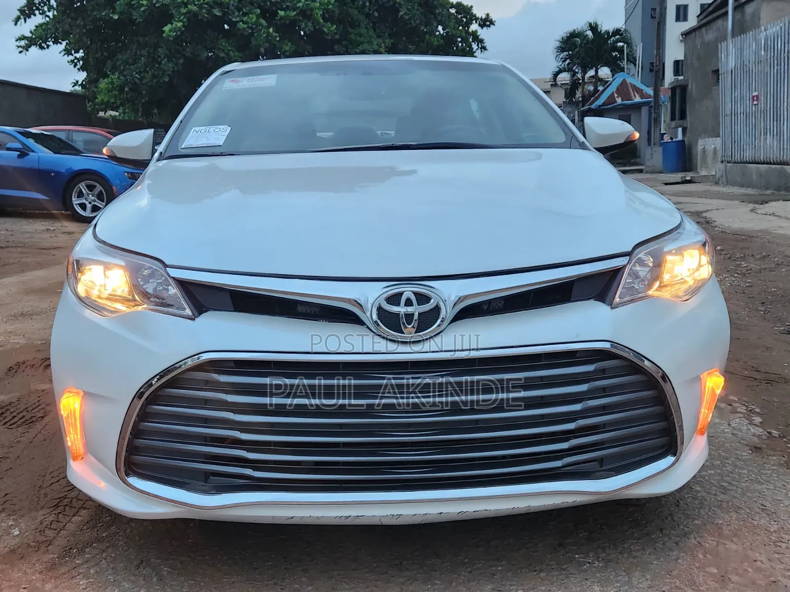 Toyota Avalon Limited 4dr Sedan (3.5L 6cyl 6A) 2014 White