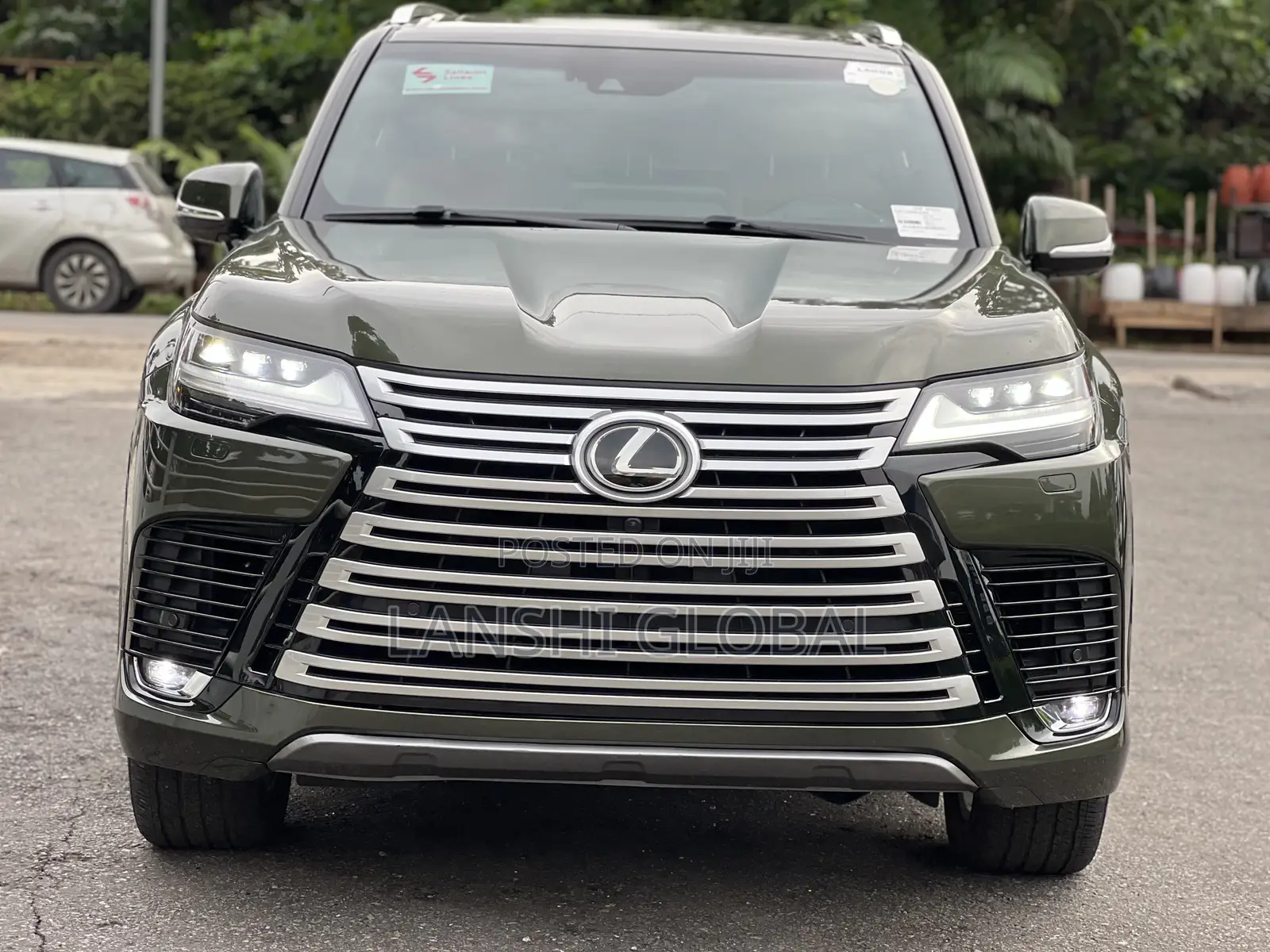 Lexus LX 600 2022 Green