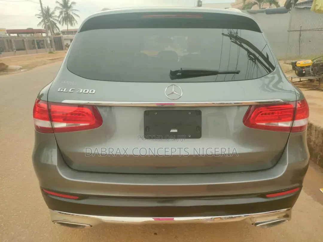 Mercedes-Benz GLC-Class 2018 Gray