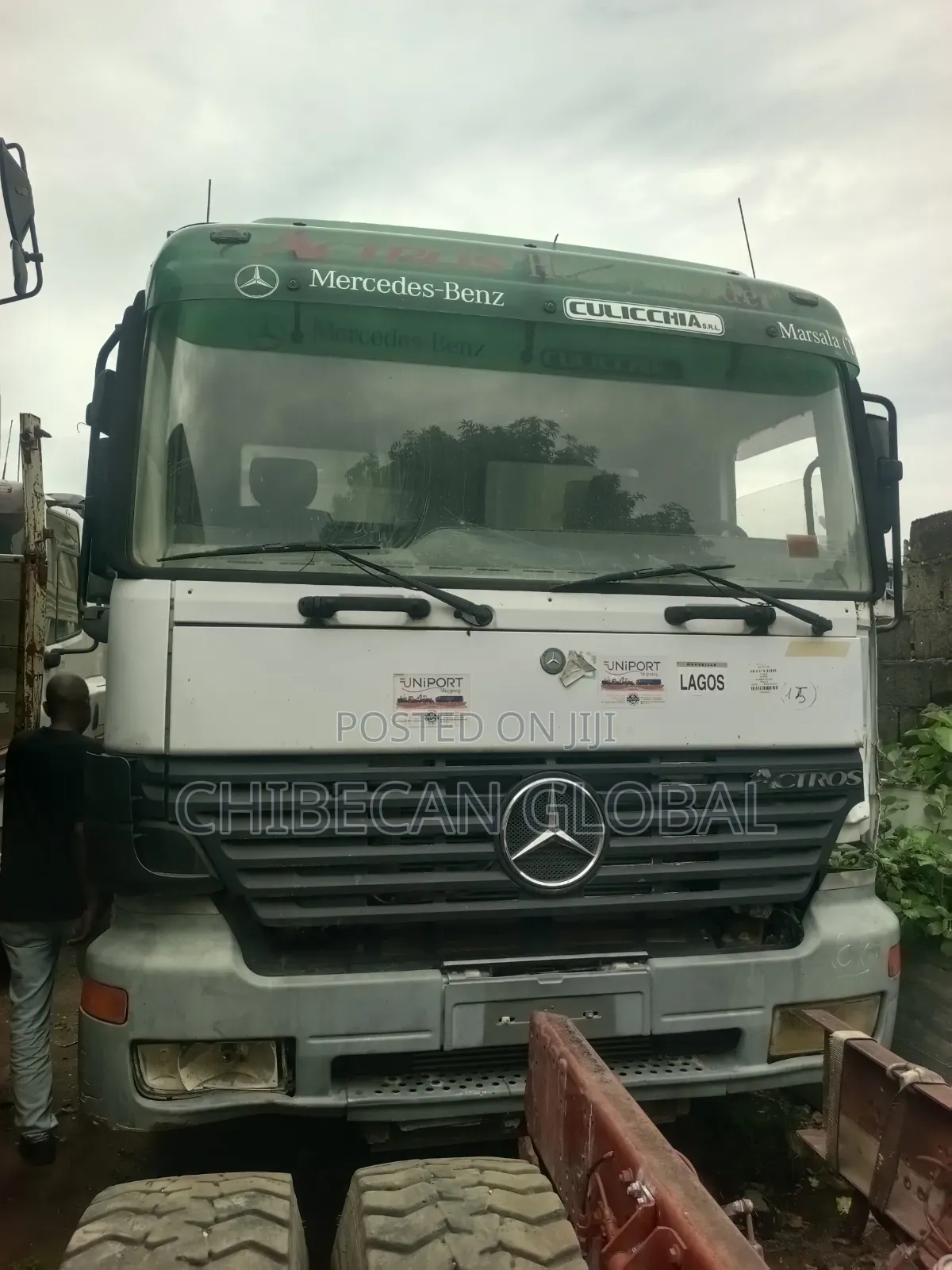 Benz 4143 Actros Tipper 12 Tyres (Foreign Used)