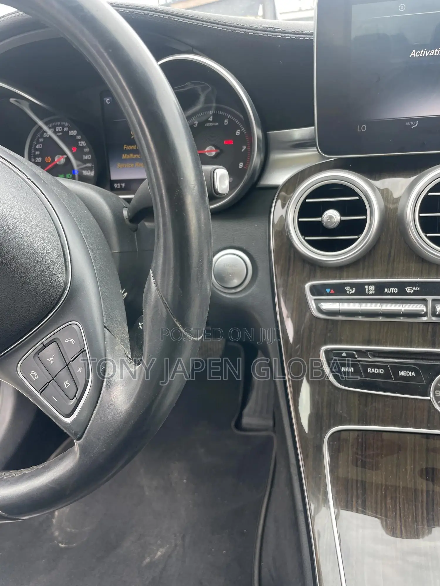Mercedes-Benz C300 2015