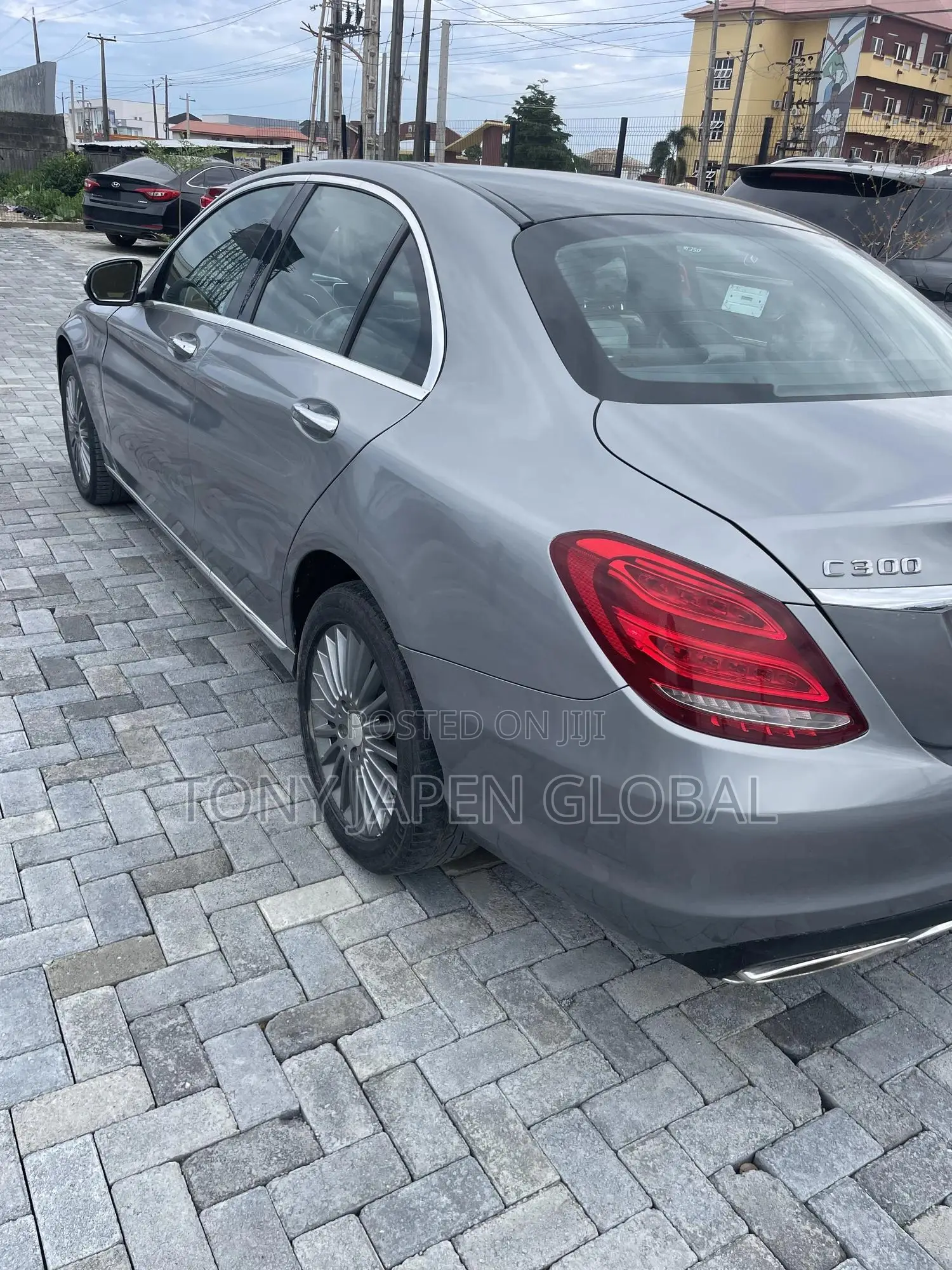 Mercedes-Benz C300 2015