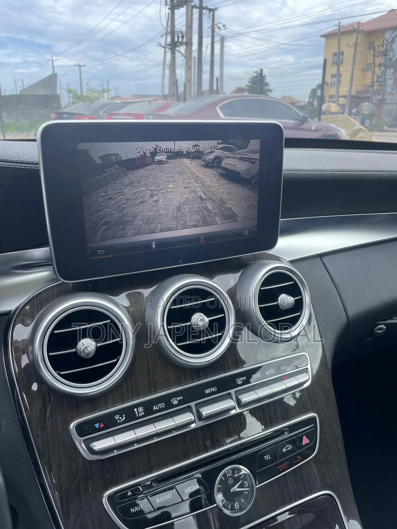 Mercedes-Benz C300 2015