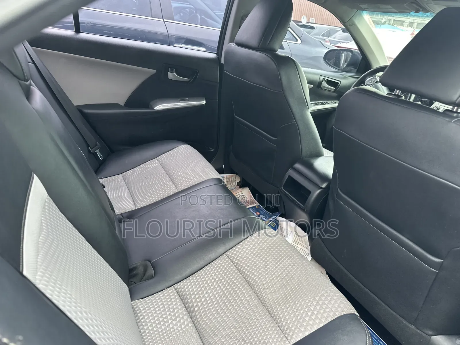 Toyota Camry SE 4dr Sedan (2.5L 4cyl 6A) 2013 Black