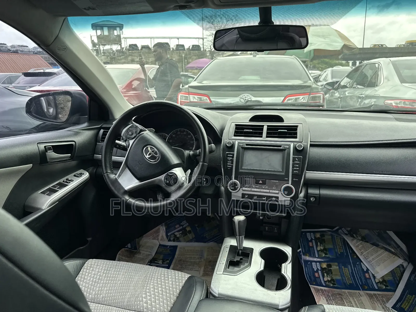 Toyota Camry SE 4dr Sedan (2.5L 4cyl 6A) 2013 Black