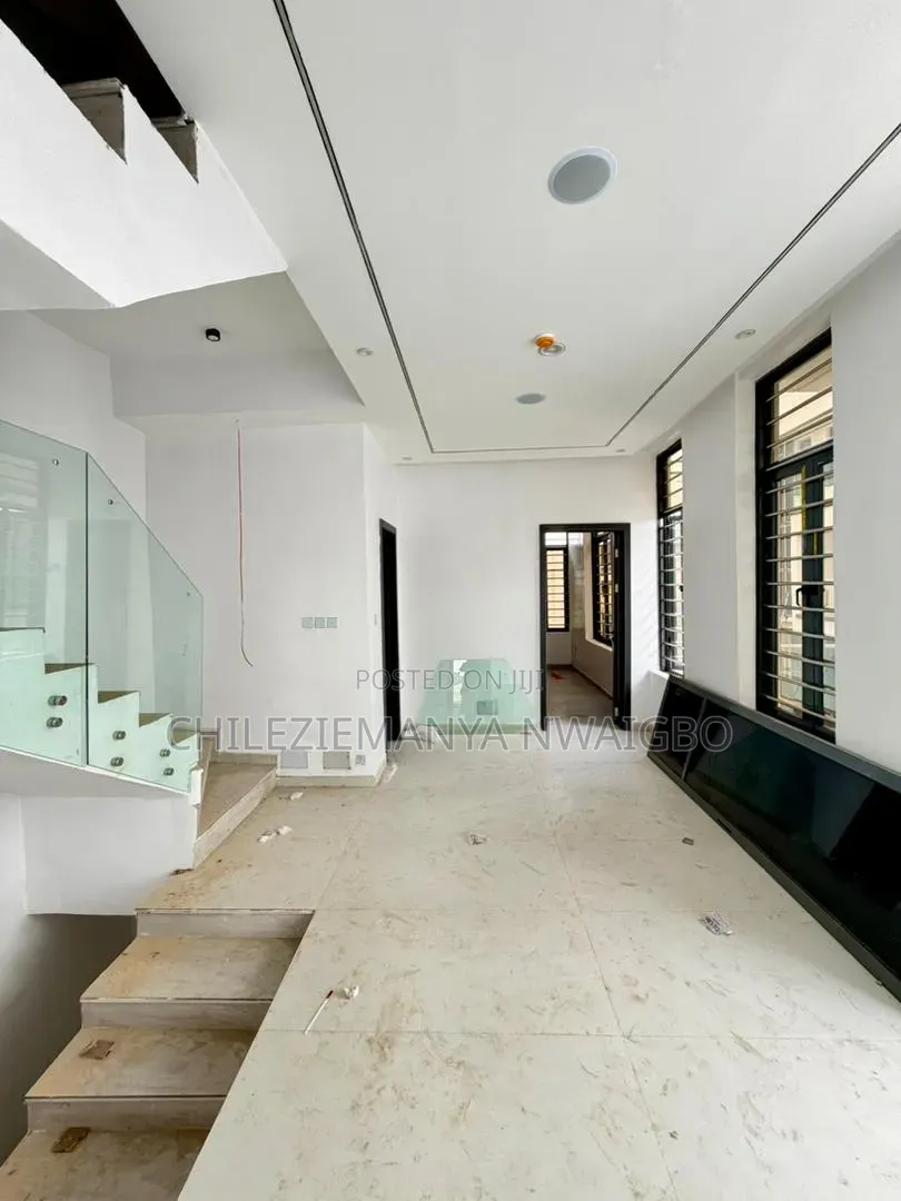 4bdrm Duplex in Omole Phase 2 for sale