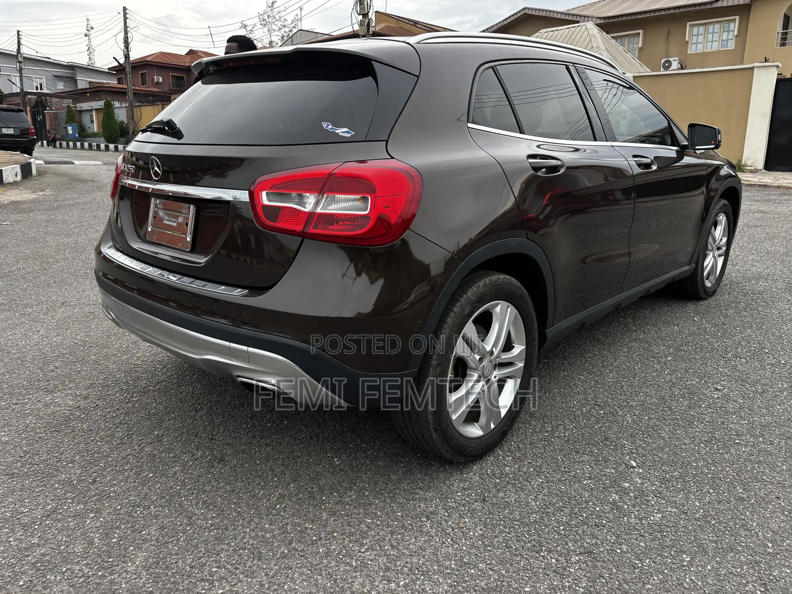 Mercedes-Benz GLA 250 2015 Brown