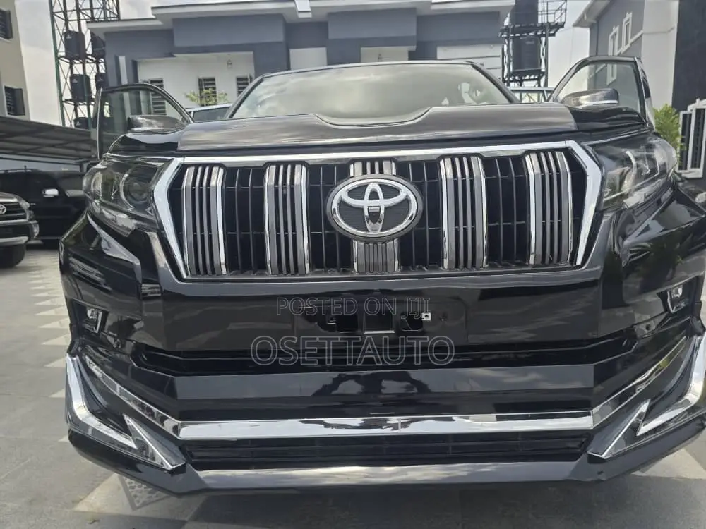 Toyota Land Cruiser Prado 4.0 Petrol TX-L 2017 Black
