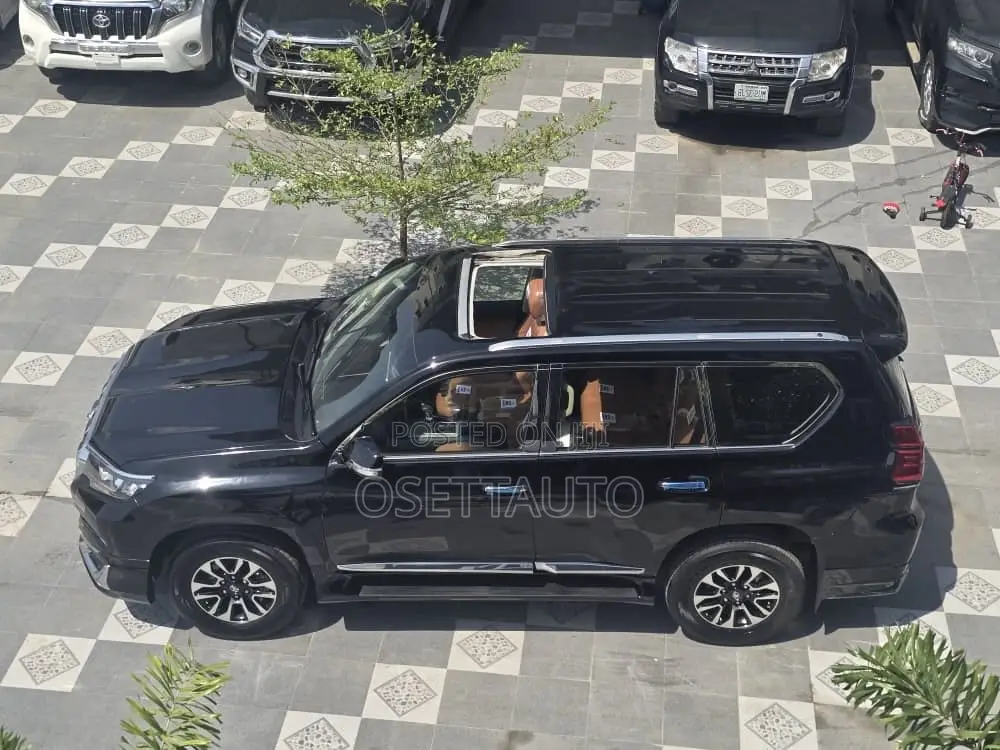 Toyota Land Cruiser Prado 4.0 Petrol TX-L 2017 Black