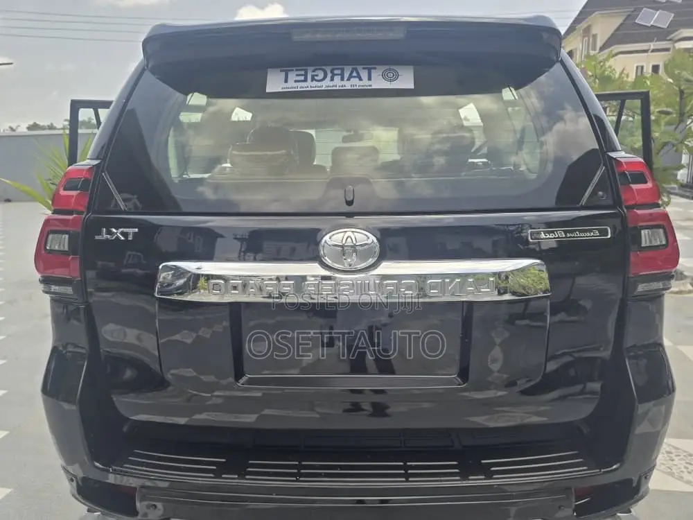 Toyota Land Cruiser Prado 4.0 Petrol TX-L 2017 Black