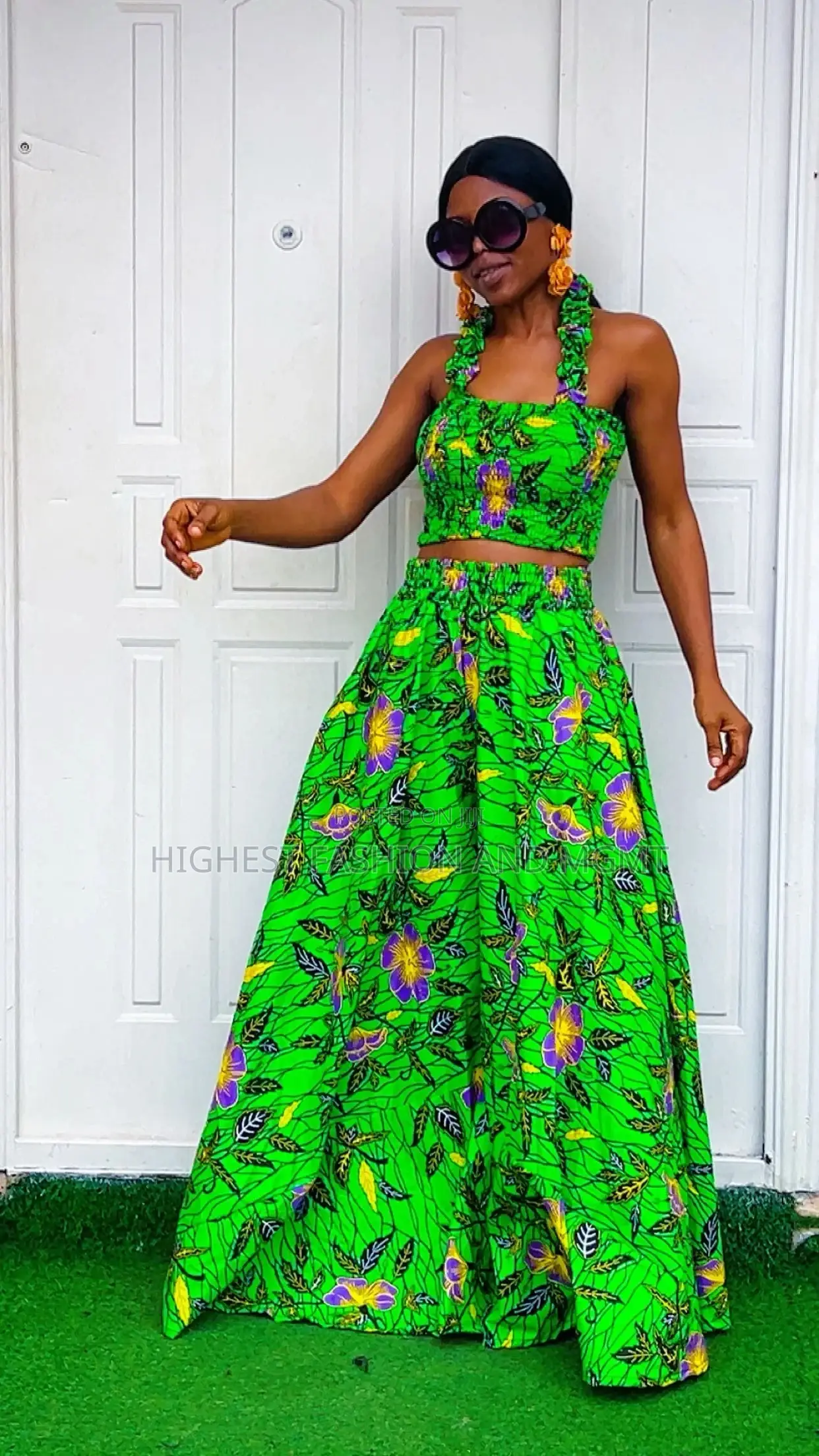Armless Crop Top and Big Trouser - Style 663