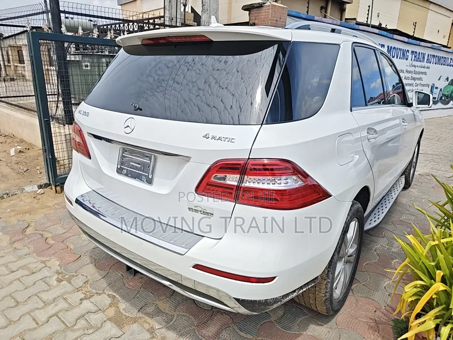 Mercedes-Benz M Class ML350 4dr SUV (3.5L 6cyl 7A) 2014 White