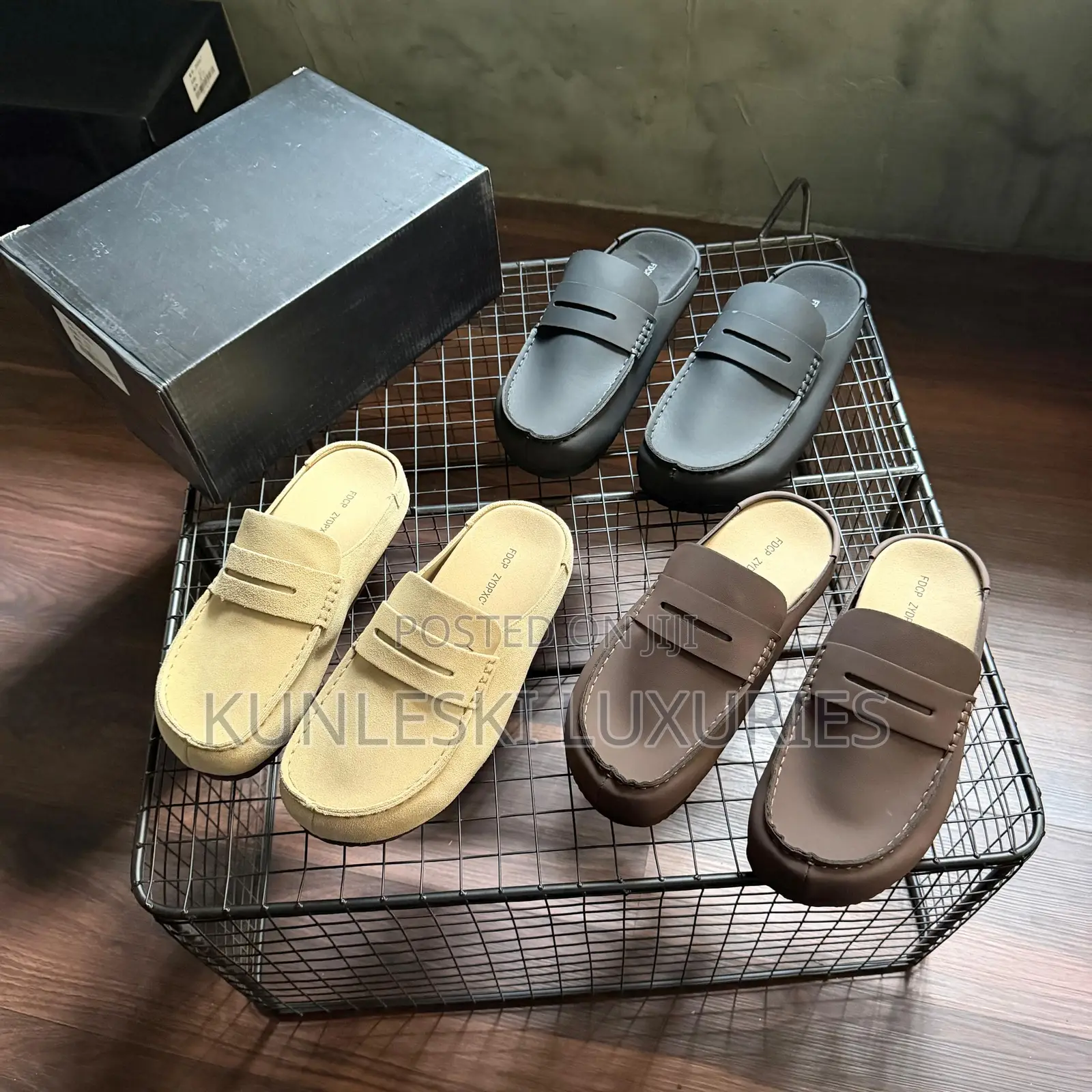 Original the Naple Wrapped Oil Leather Clogs