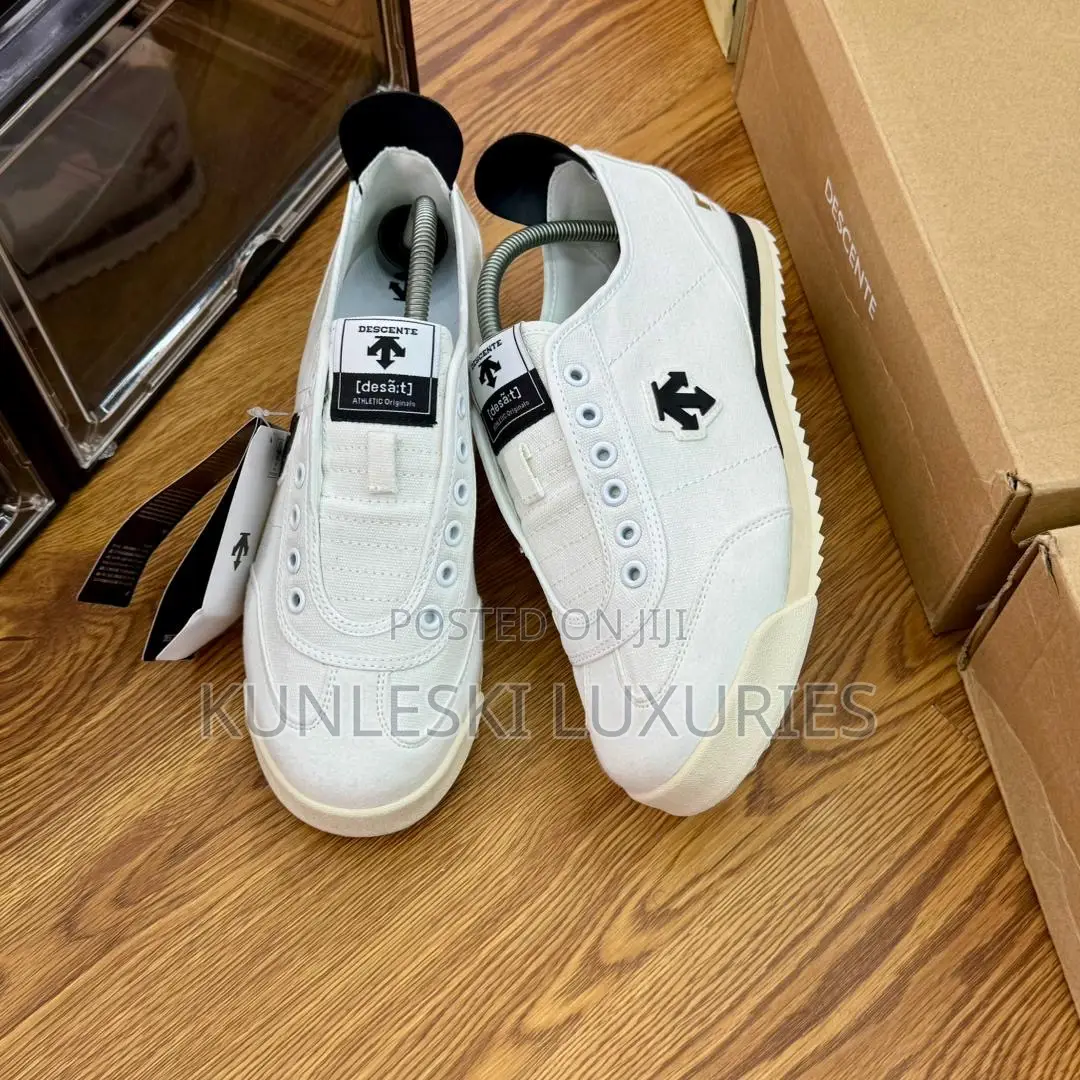Original Descent Chron Tempo Slip-on Sneakers