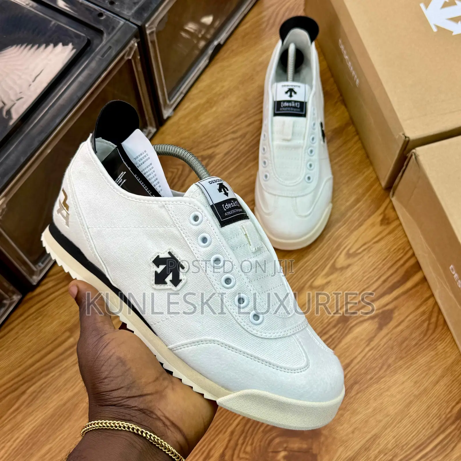 Original Descent Chron Tempo Slip-on Sneakers