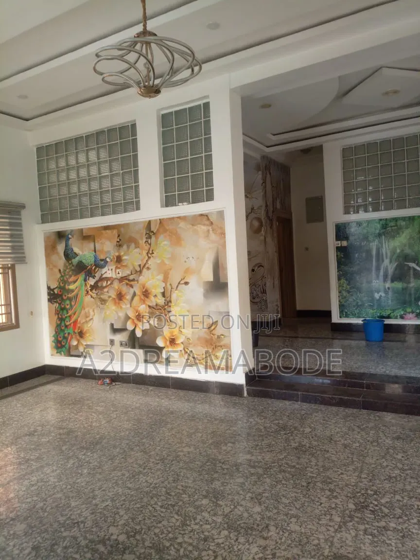 4bdrm Duplex in Magodo Phase 2 for rent