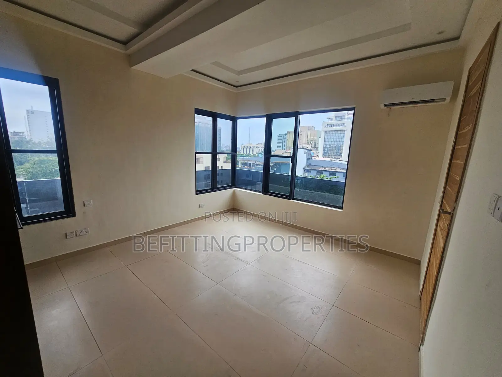 3bdrm Apartment in Victoria Island for sale