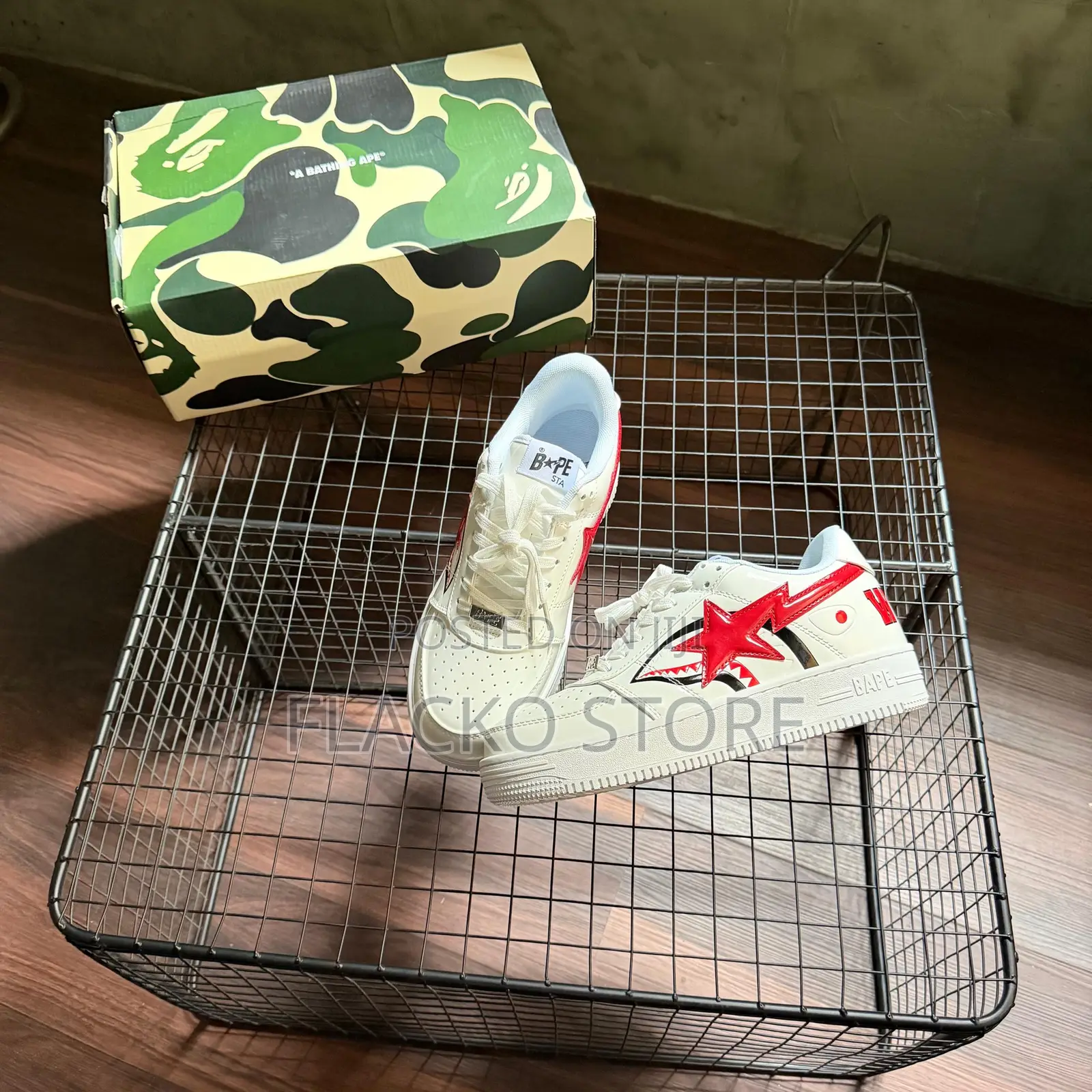 Original a Bathing Ape Low Shark Sneakers