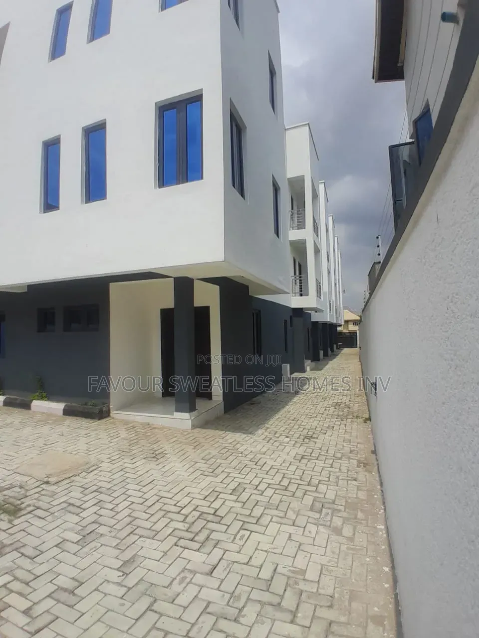 4bdrm Duplex in Private Estate Arepo, Obafemi-Owode for rent