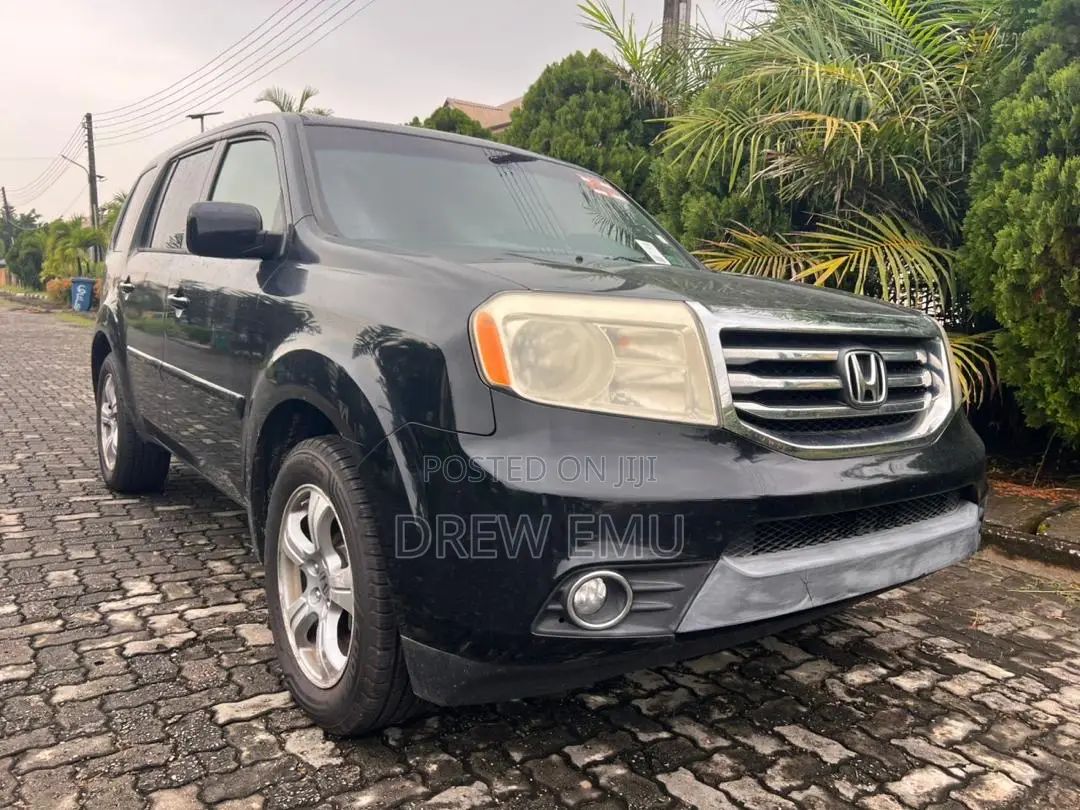 Honda Pilot LX 4dr SUV (3.5L 6cyl 5A) 2012 Black