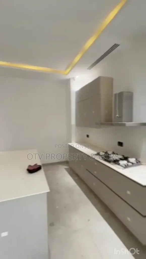 5bdrm Duplex in Old Ikoyi for sale