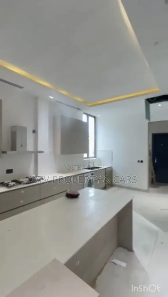 5bdrm Duplex in Old Ikoyi for sale