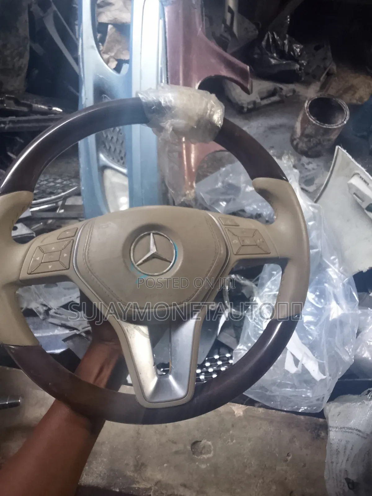 Mercedes Benz 204 Glk,C300 Formica Steering Wheel