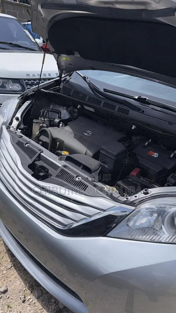Toyota Sienna 2015 Gray