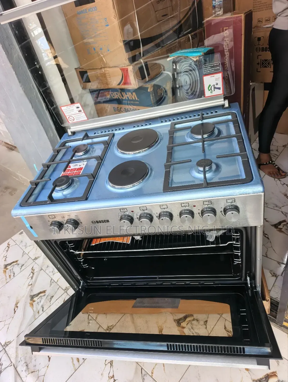 Quality Bosch 90cm Premium Luxury 4+2 Gas Electric Cooker With Oven
