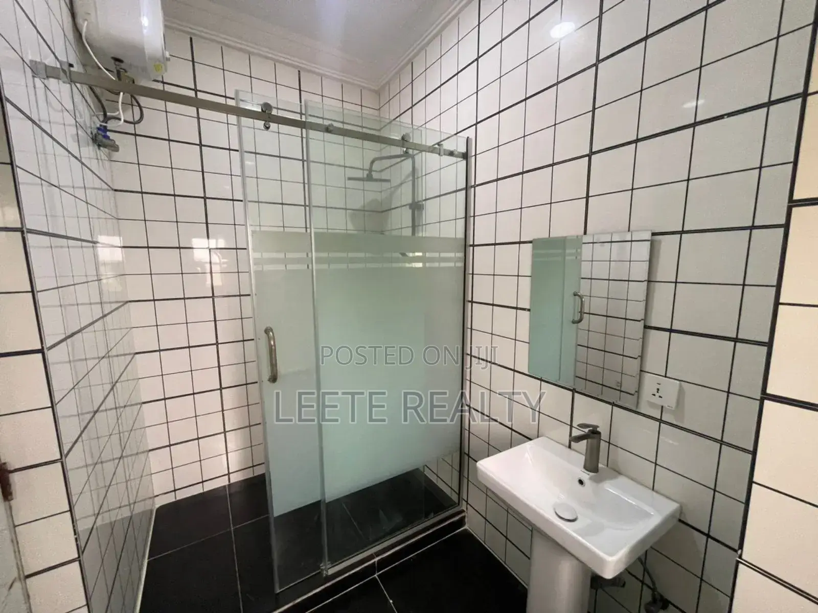 3bdrm Apartment in Jahi for sale
