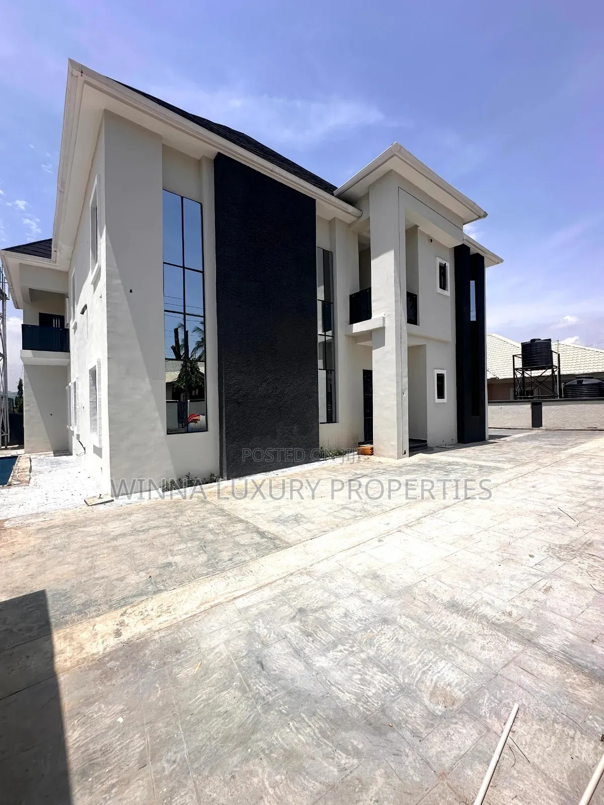 6bdrm Duplex in Gwarinpa Main for sale