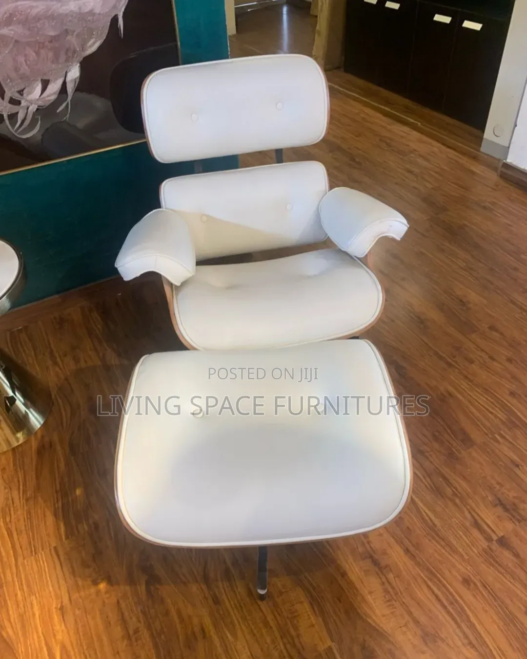 Newly Modern Relaxing Leather Chair With Footrest