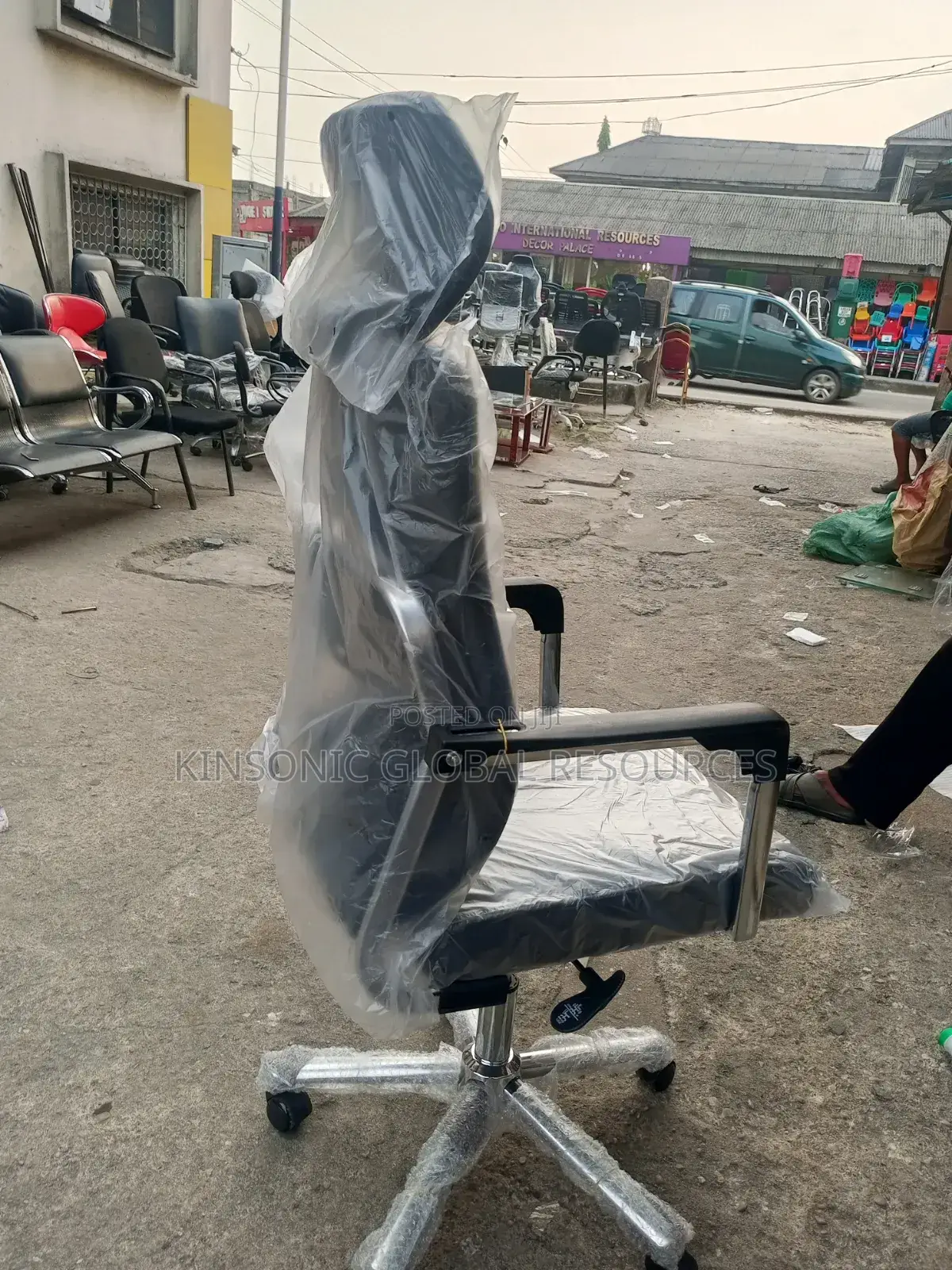 Office Chair With Headrest