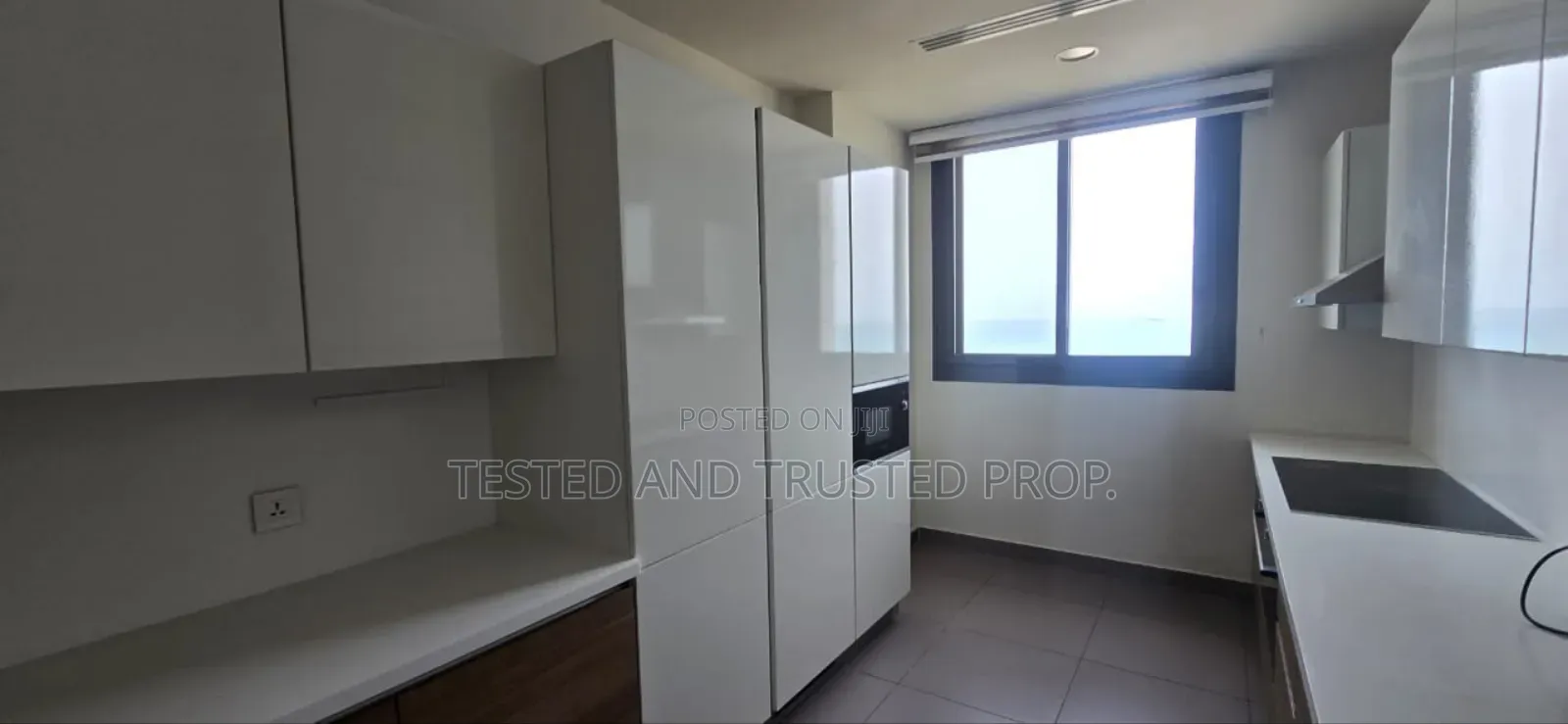 2bdrm Apartment in Azuri Tower Ecko for rent