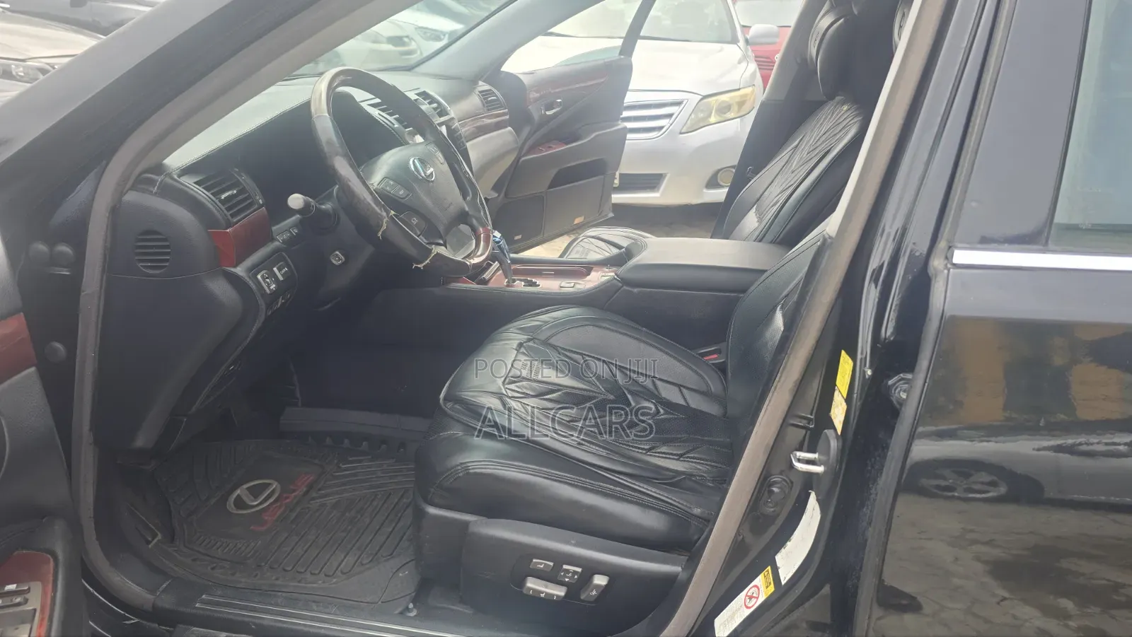 Lexus LS 460 2012 Black
