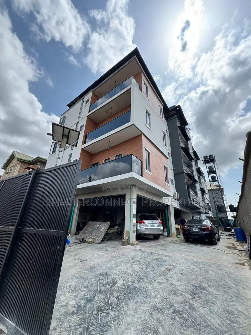 3bdrm Apartment in Sabo / Yaba for sale