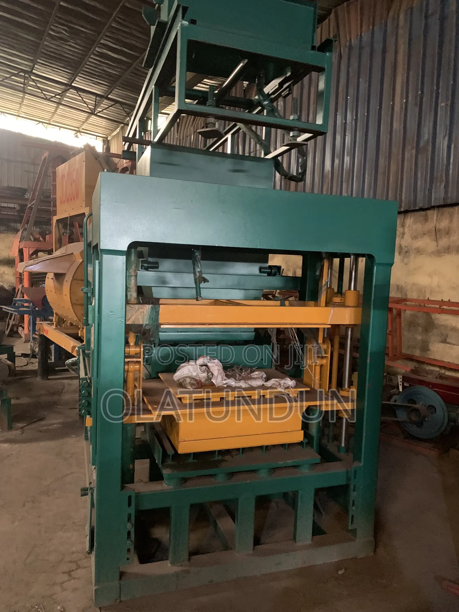 Block Moulding Machine