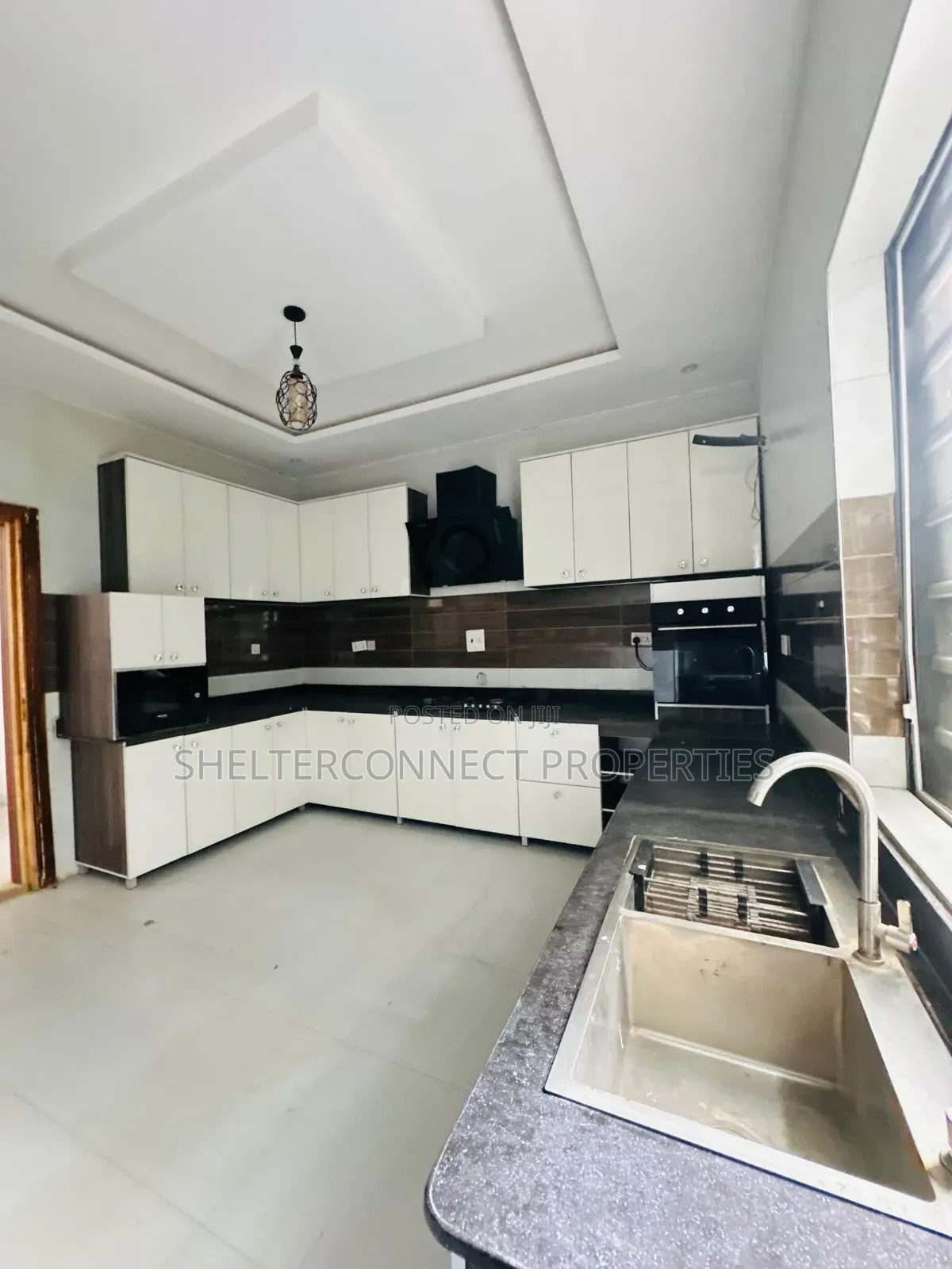 5bdrm Duplex in Lekki Phase 1 for rent