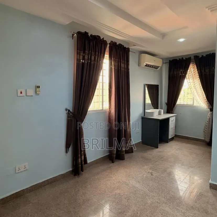 3bdrm Duplex in Garki for sale