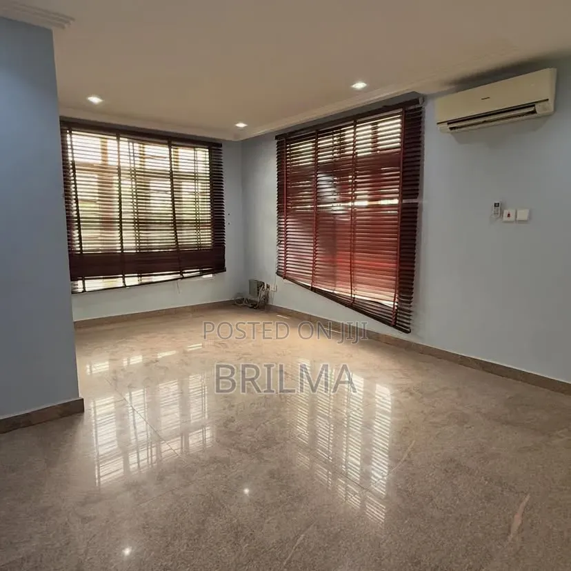 3bdrm Duplex in Garki for sale