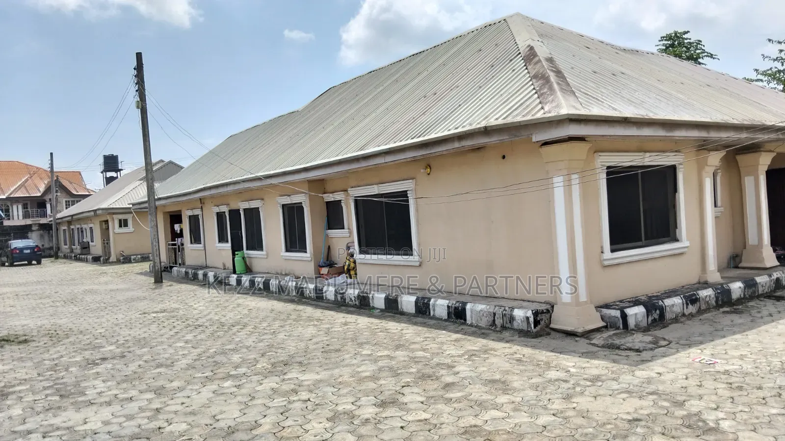 10bdrm Block of Flats in New Rd, Rumudara Off, Rumuodara for sale