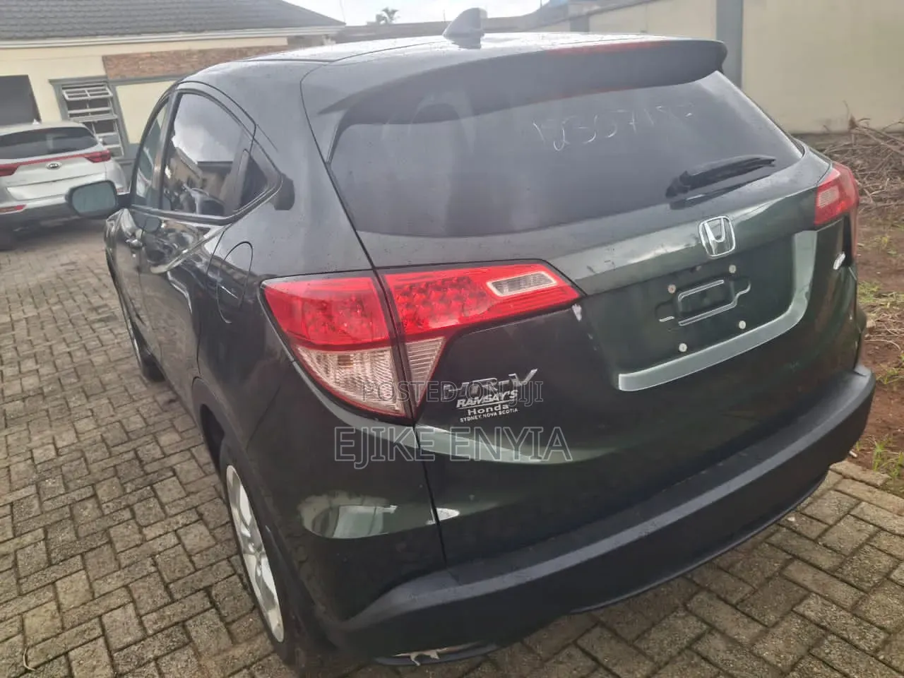 Honda HR-V 4dr SUV (1.5L 4cyl CVT) 2016 Green