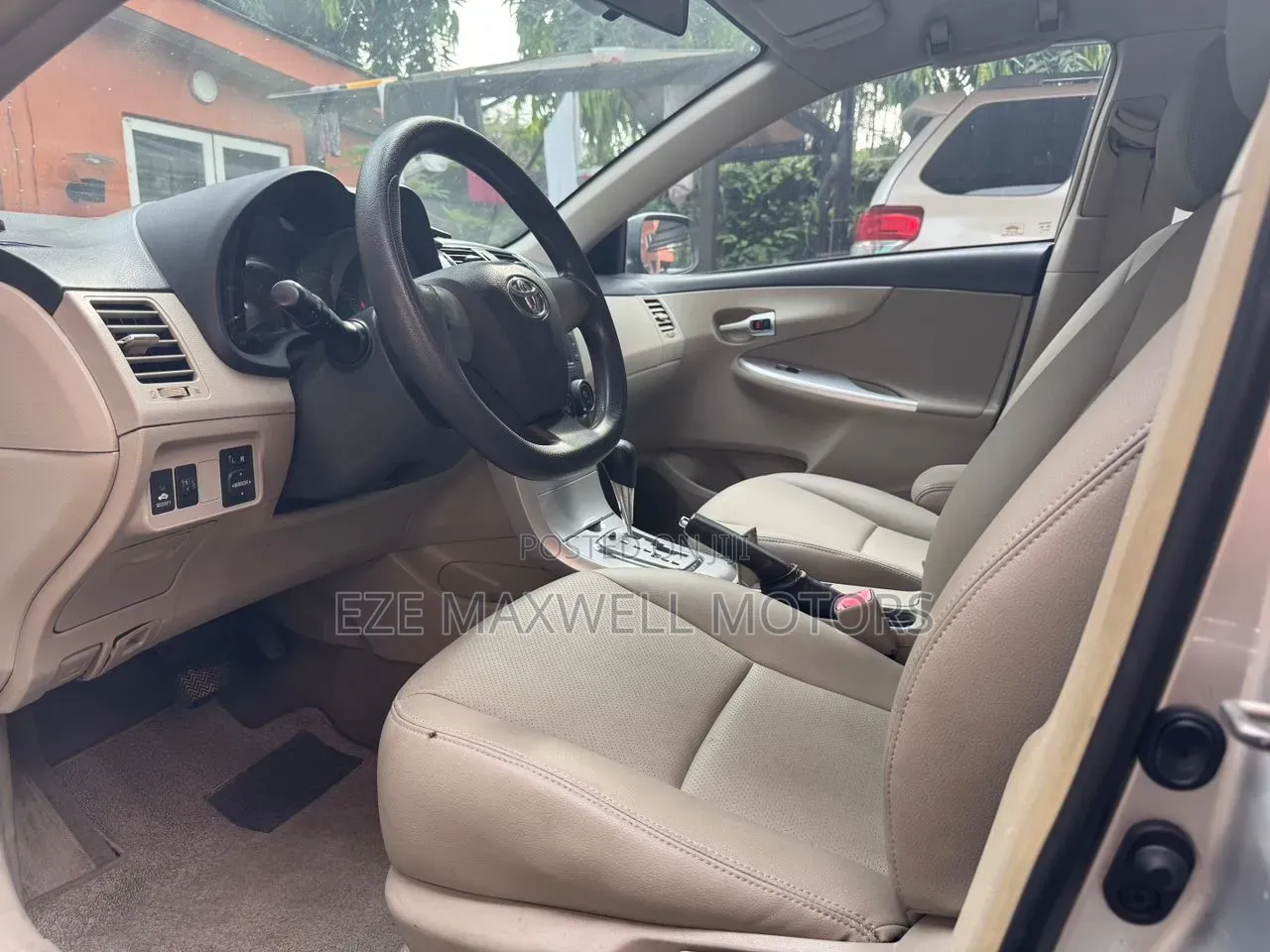 Toyota Corolla 2013 Silver