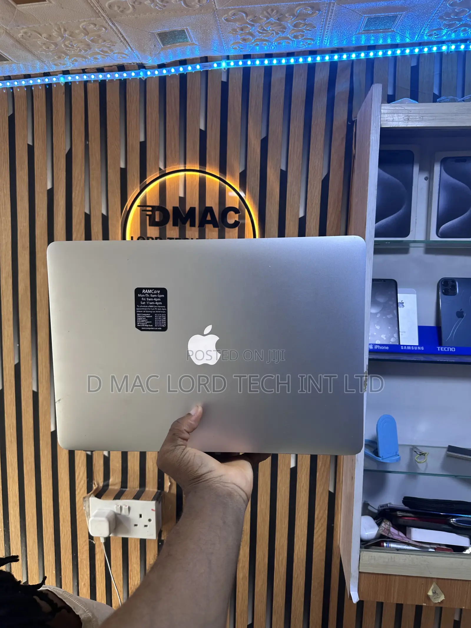 Laptop Apple MacBook Pro 2015 16GB Intel Core i7 SSD 256GB