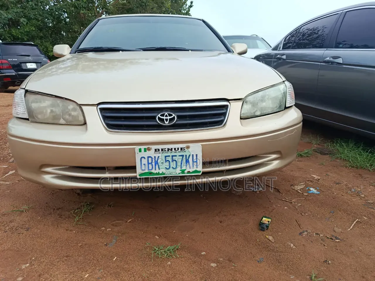 Toyota Camry 2000 Gold